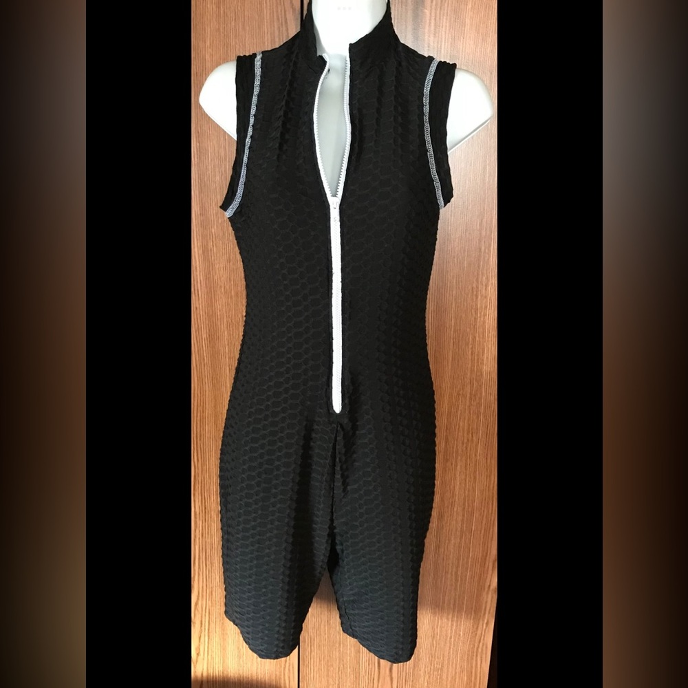 Fashion nova honeycomb jumpsuit large 🖤
